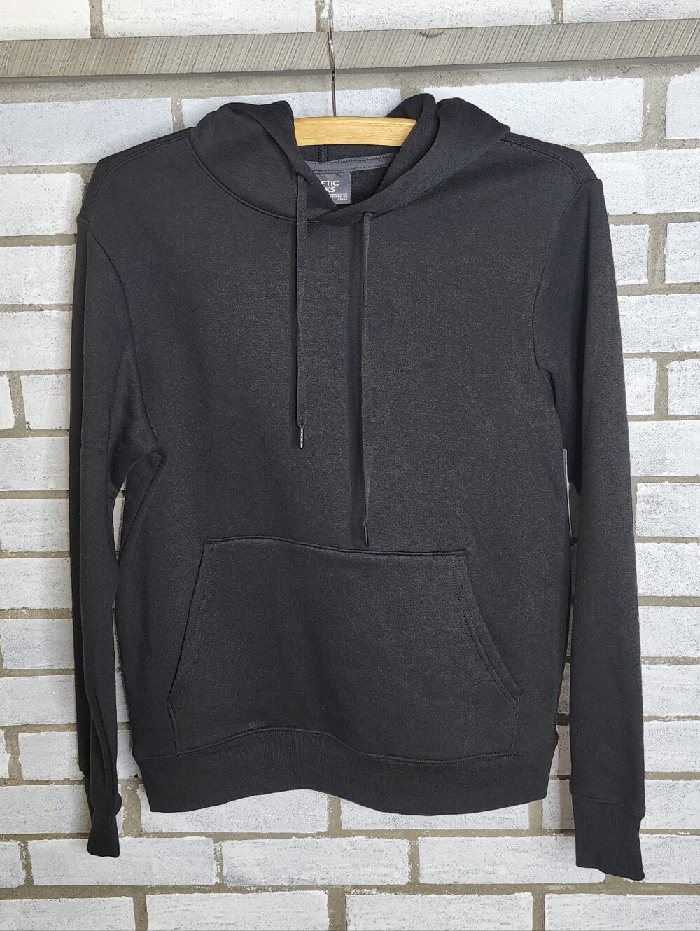 • NWT Athletic Works Men's Hooded Fleece Sweatshirt Size Small Rich Black
